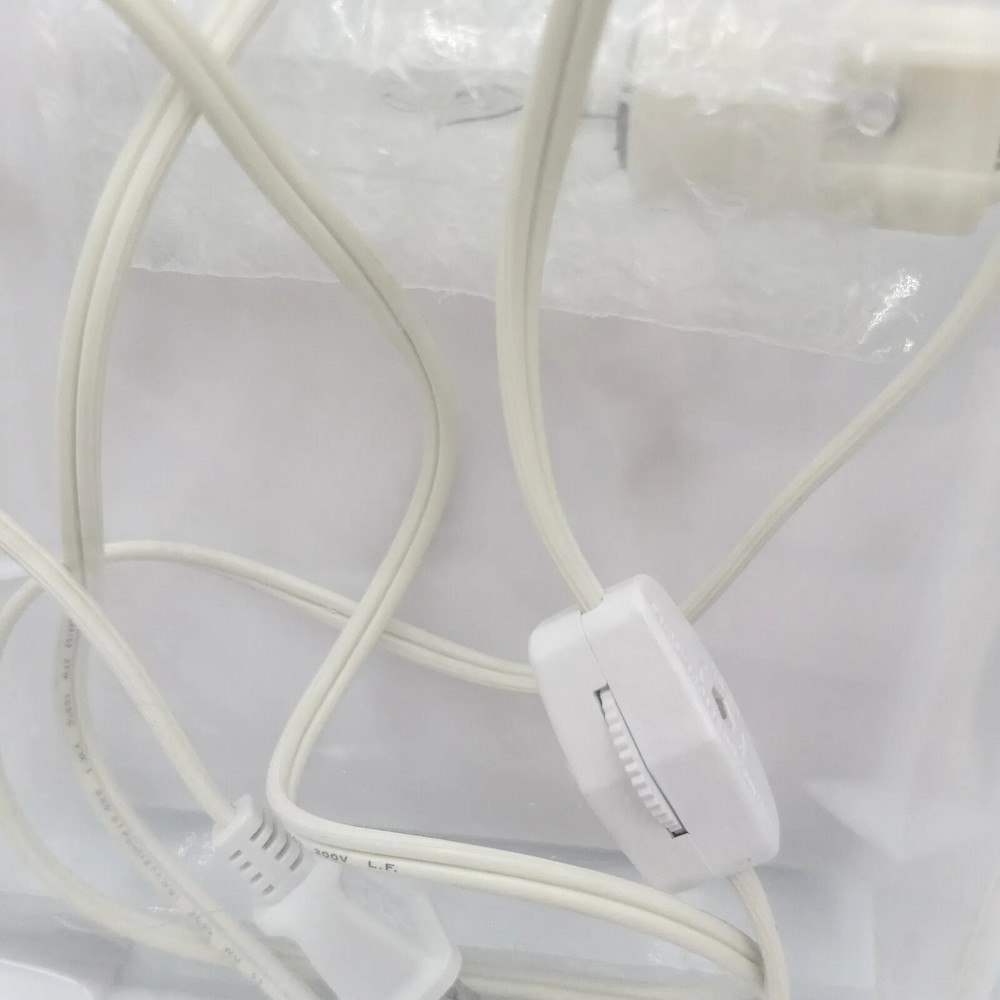 Darice Embossing Essentials Light Box. New. Original Packaging. With Bright Bulb