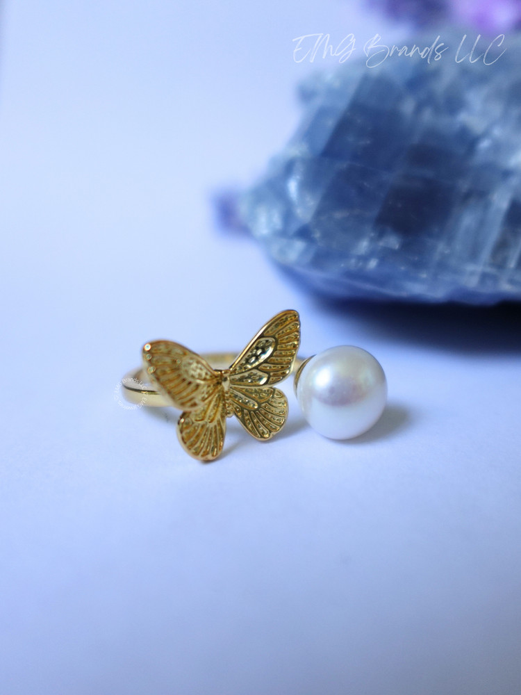 Butterfly Bypass Pearl Ring
