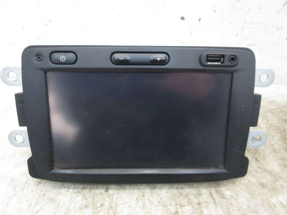 Unmarried Touchscreen Multimedia Combined Radio/Navigation System