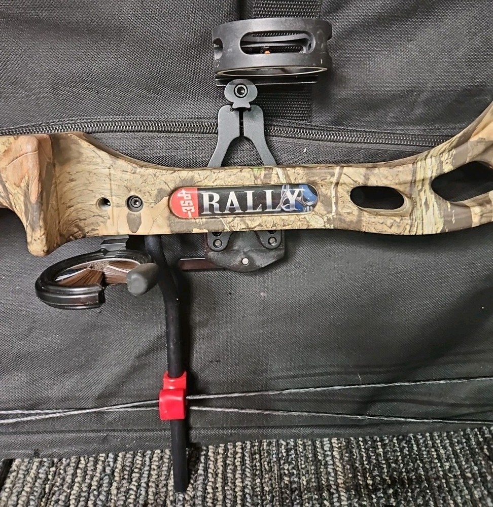 PSE Archery Rally Hunting & Target Compound Bow with Soft Case