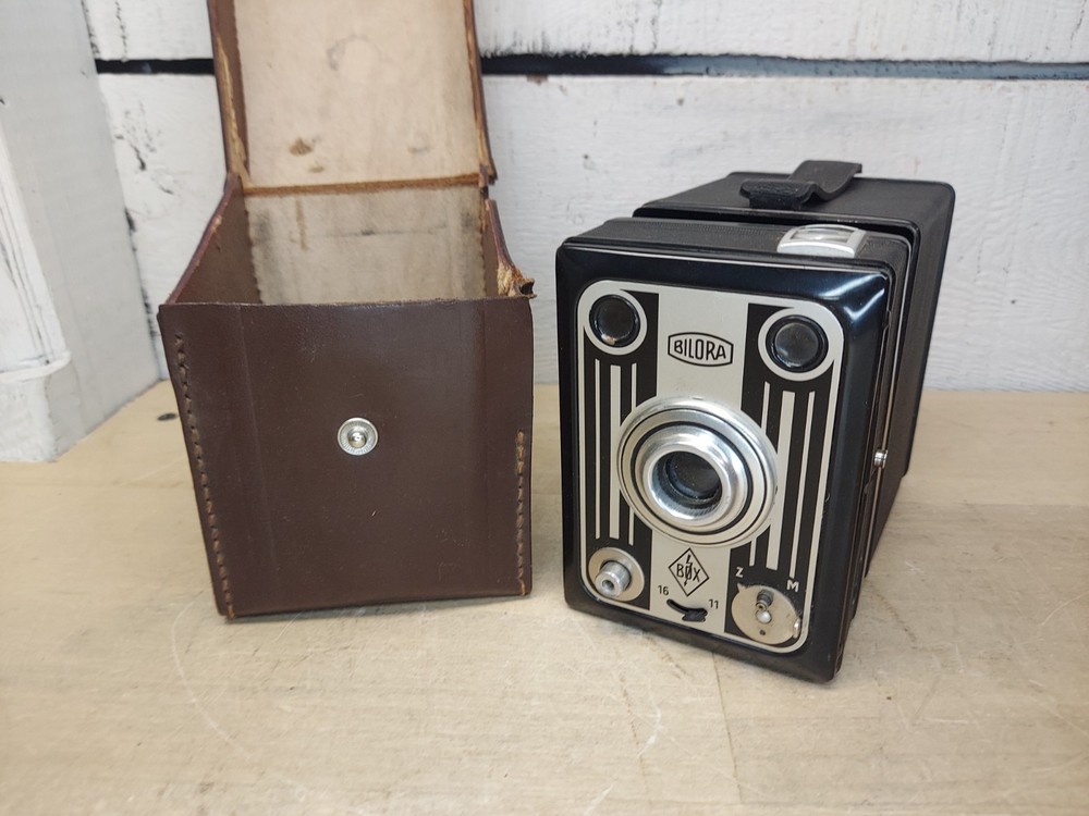 Vintage Bilora Box Camera With Leather Case