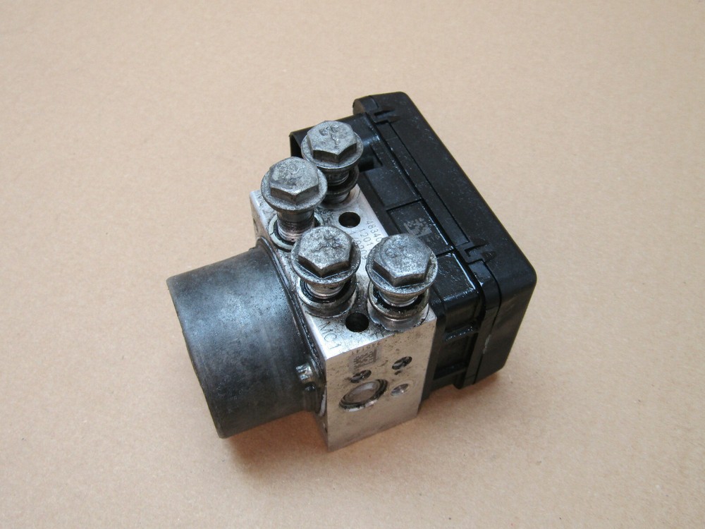 Harley Davidson Fat Bob FXDF 2016 ABS pump controller (5554)