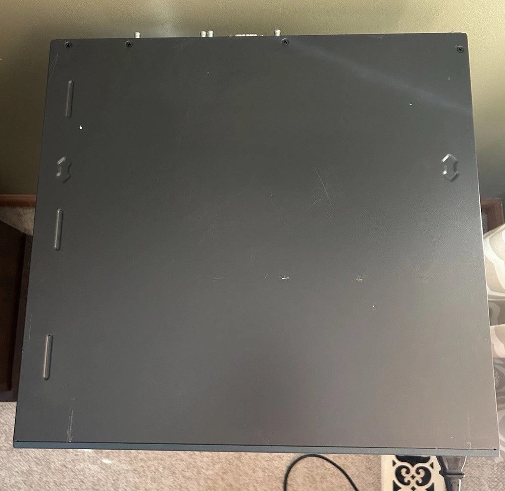 Cisco 2811 Router. READ DESCRIPTION…