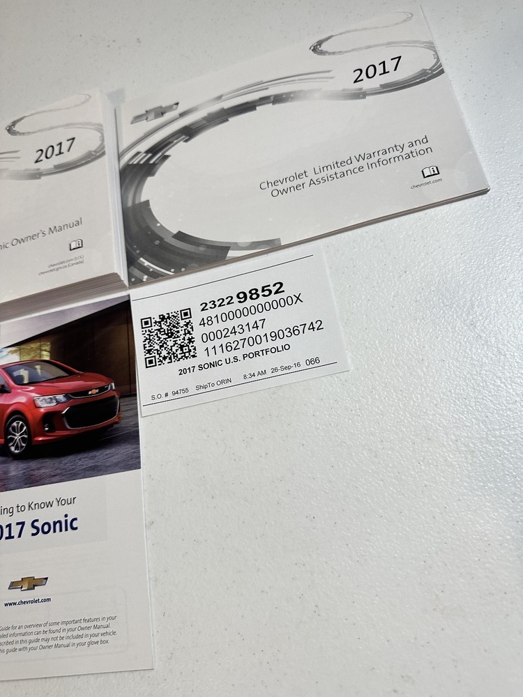 2017 Chevrolet Sonic Owner's Manual Set