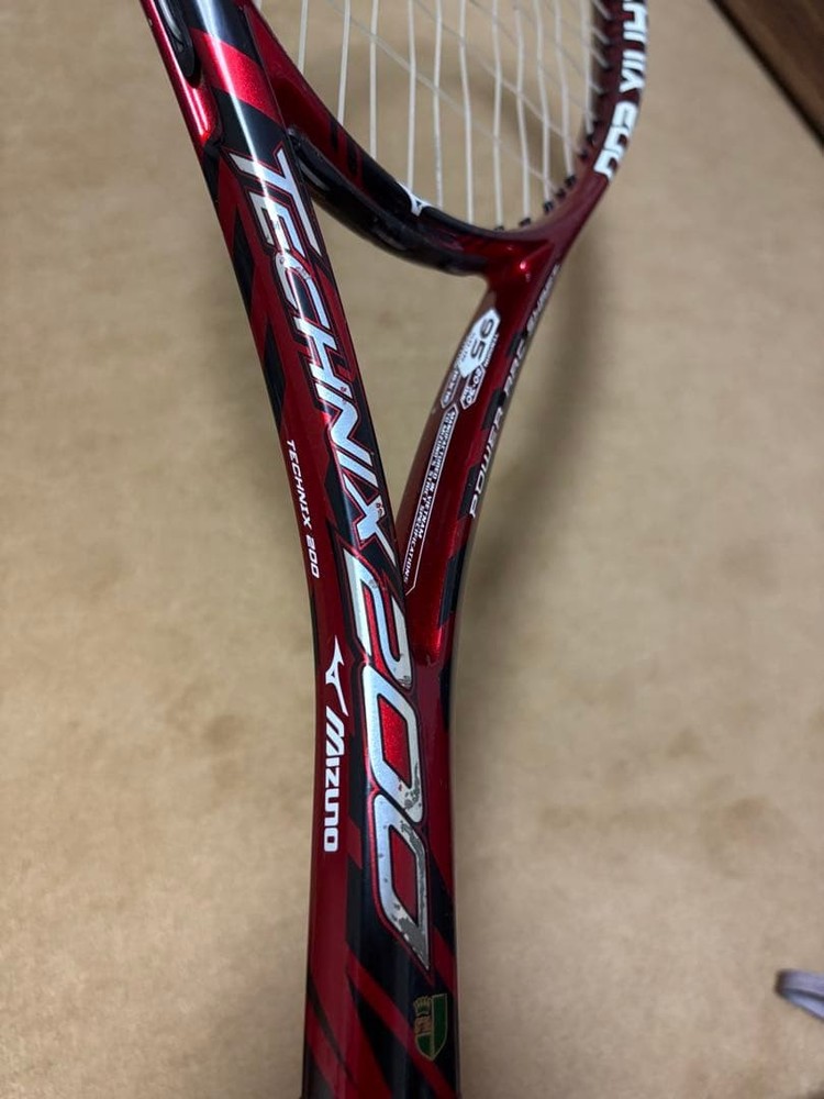 Mizuno Technix 200 tennis racket