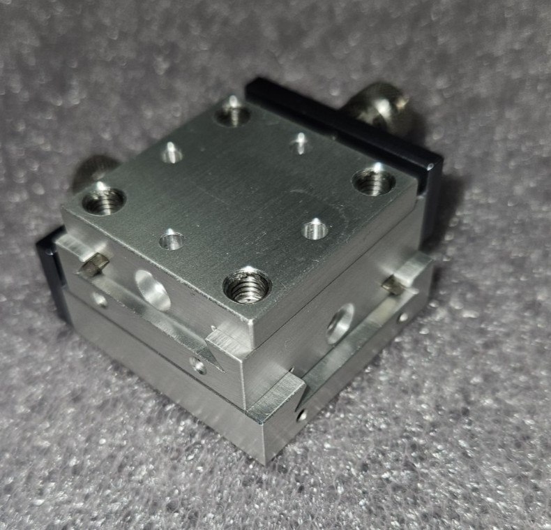40 mm Bandi-Gerber XY linear stage BAG