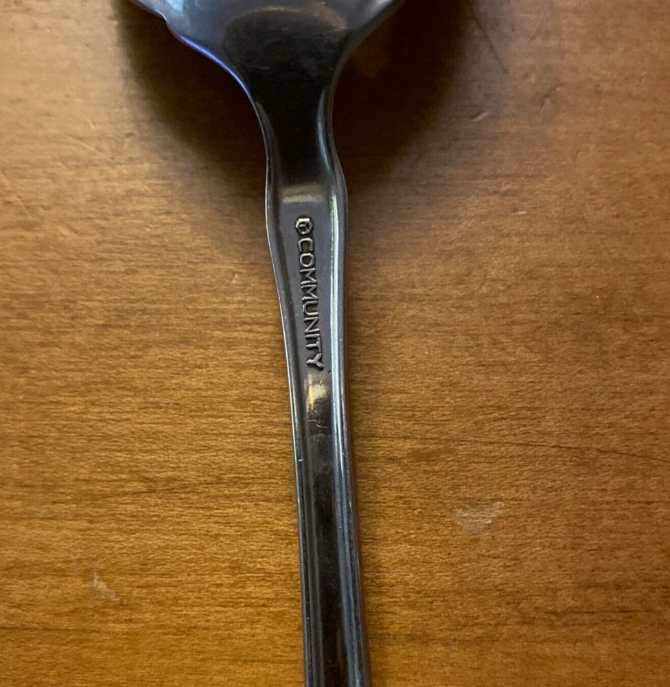 Oneida TENNYSON Pierced Pie Cake Server 9 1/2" Community Stainless Flatware