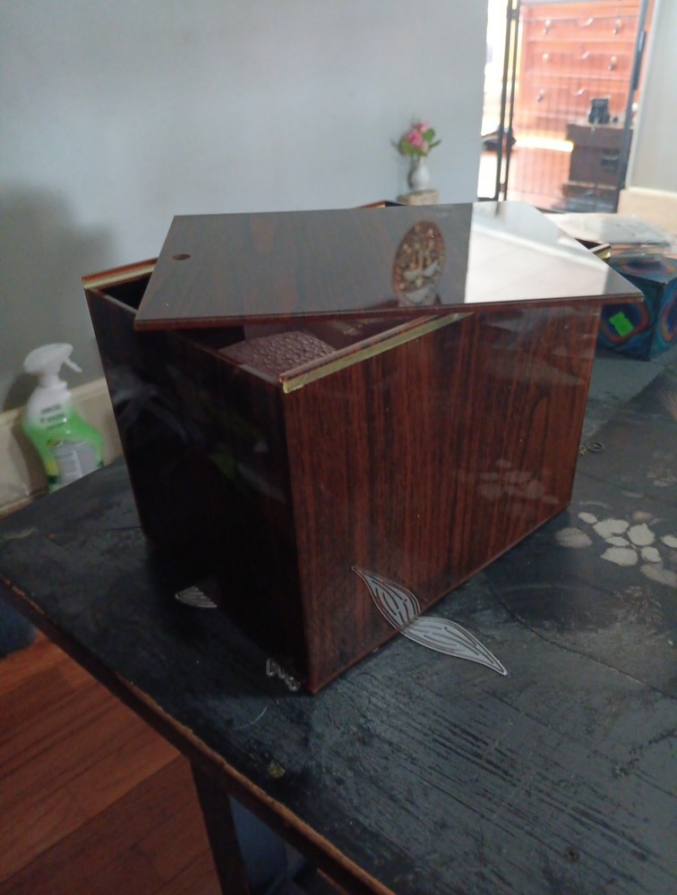 Pet Urn Box 8x6x6