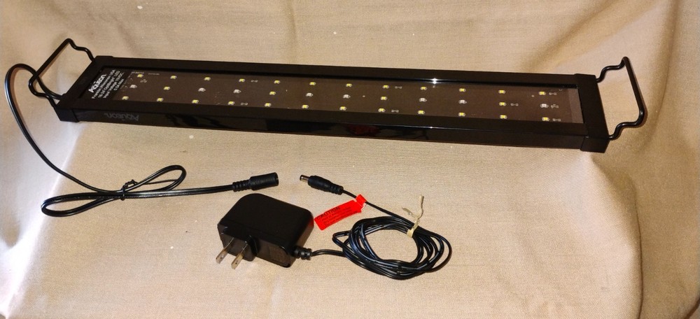Aqueon Optibright LED Light 18-24" White/Red, Blue Modes