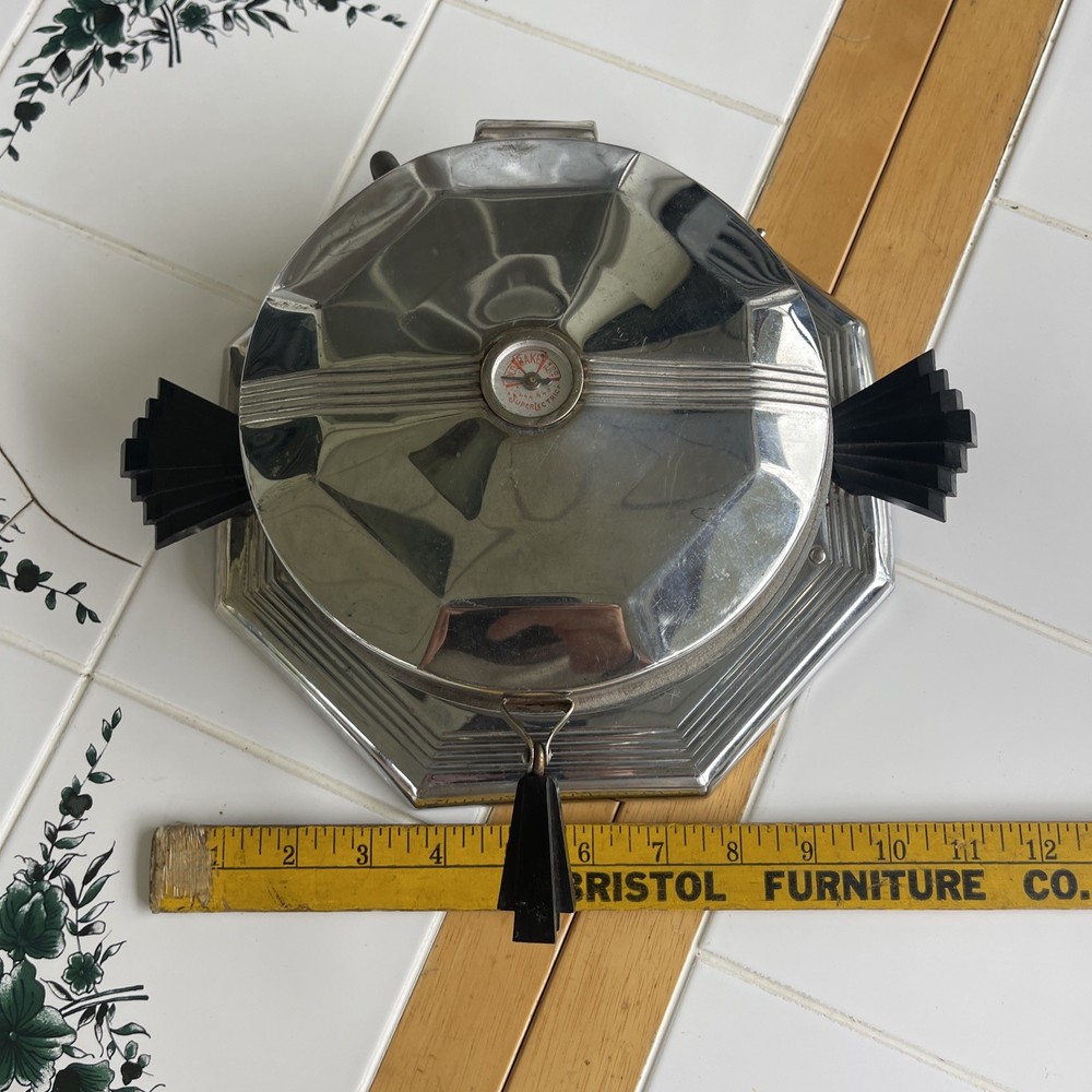 Antique SuperLectric Chrome Octagon Waffle Maker Model #701 UNTESTED Needs Cord