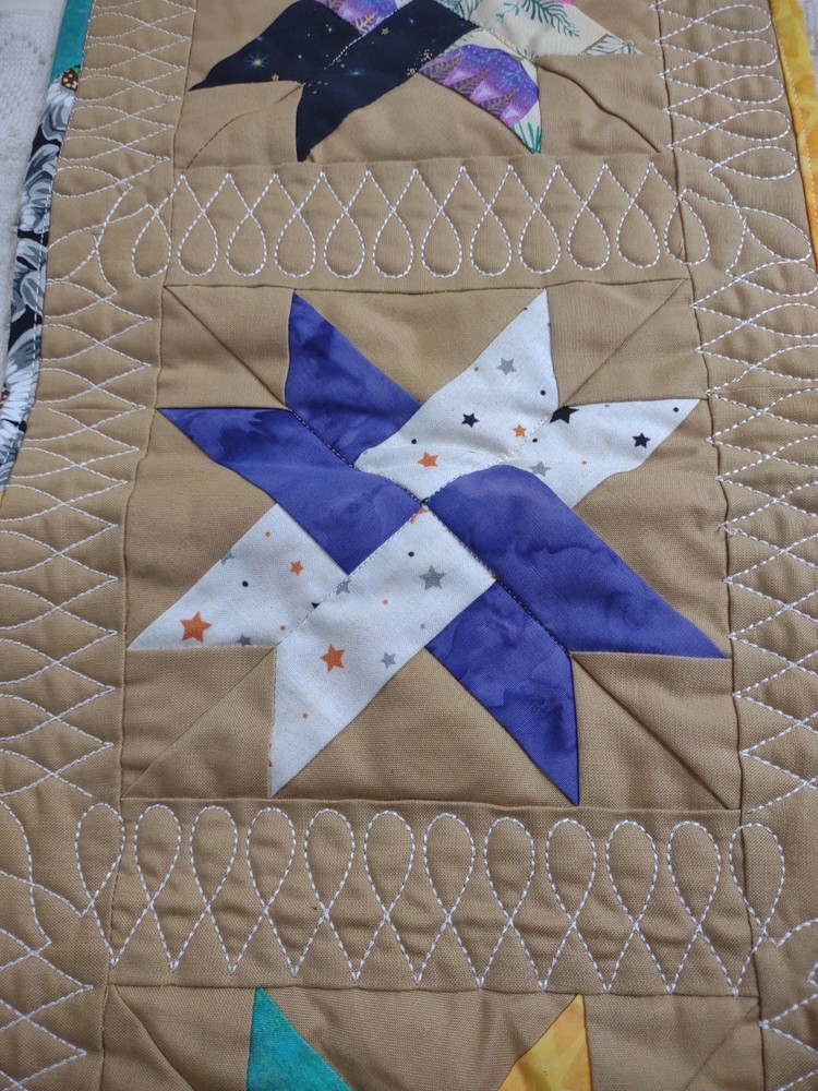 Handmade Machine Quilted Table Runner Reversible Hunter's Star Pattern 8x24"