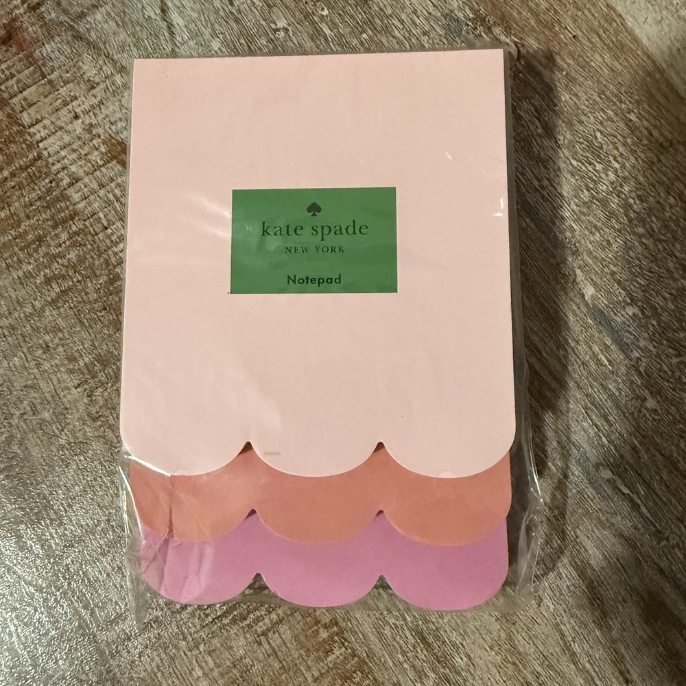 kate spade new york Stacked Desktop Notepad, Scallop