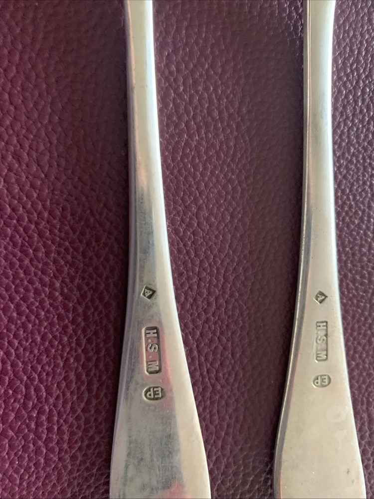 2 Small Serving Spoons.