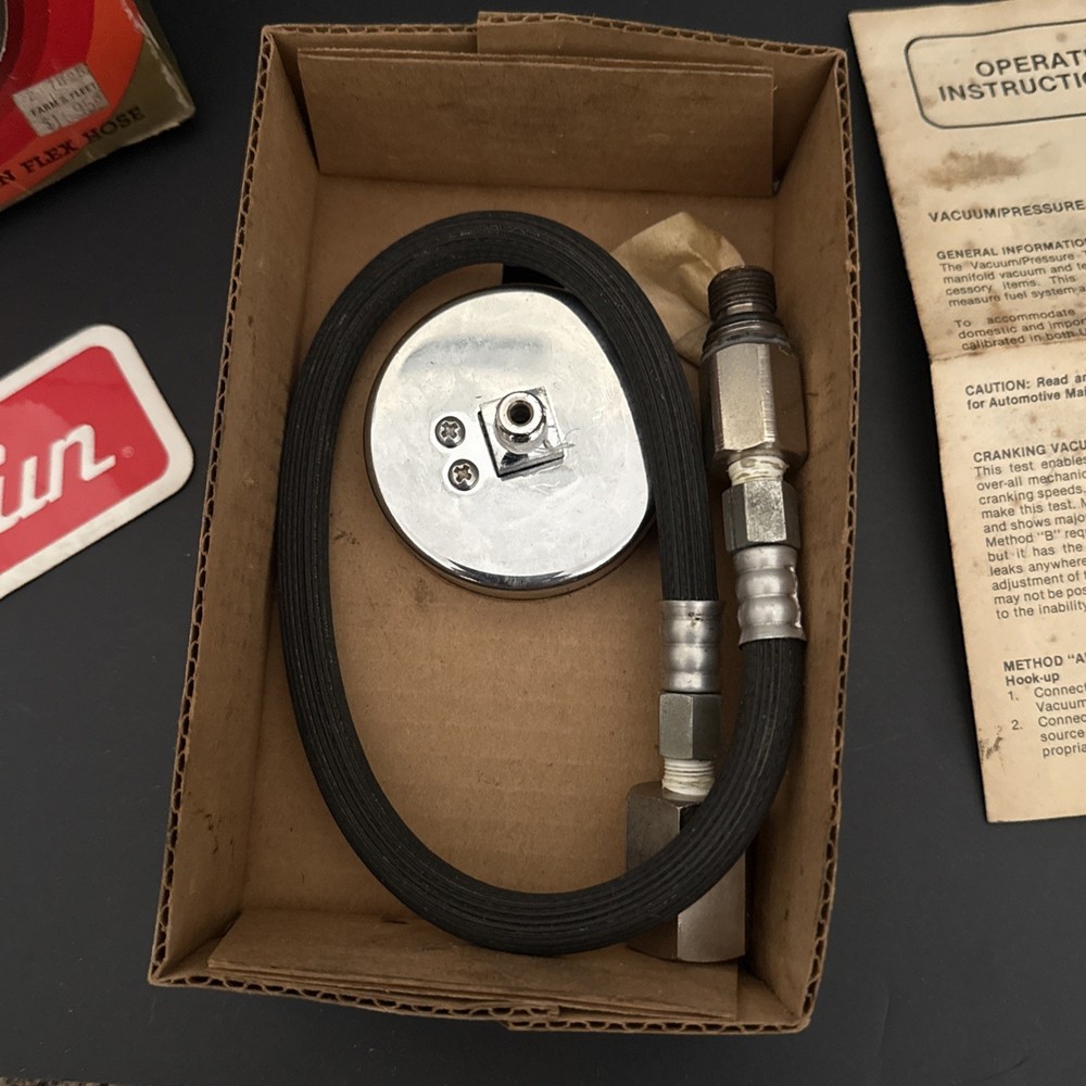 Vintage SUN Engine Compression Tester Gauge CP7824 300 PSI