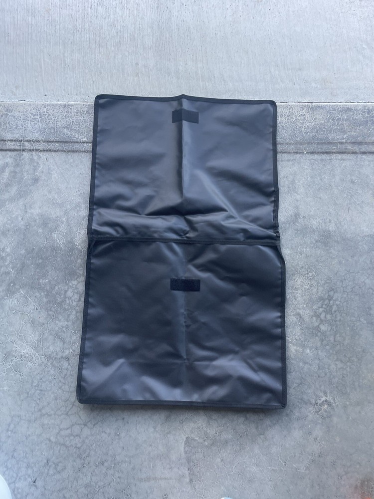Blanket Bag Stall Front