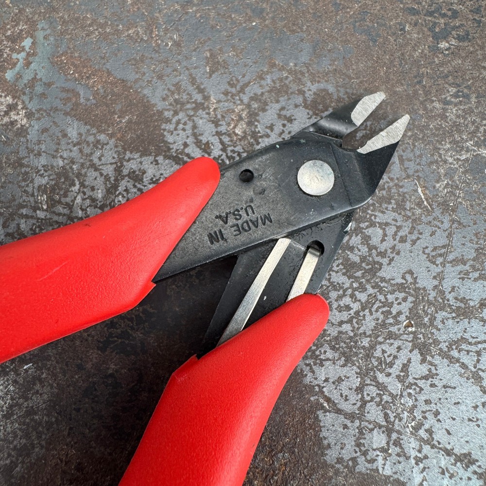 XCELITE 170M: General-Purpose Shearcutter w/ Red Handles USA