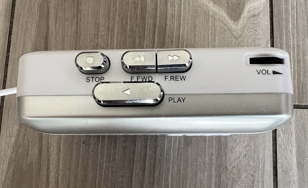 Gracioso CR-381 Cassette Player Support w/ Micro SD Card