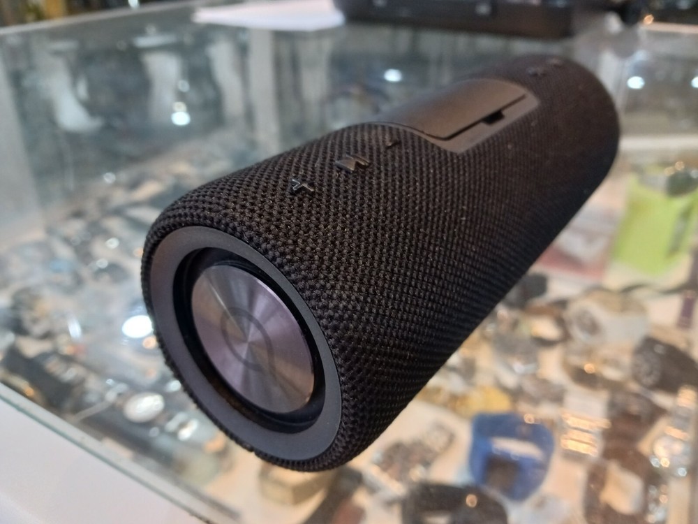 ALCATEL AUDIO STATION MODEL: SK8088G PORTABLE BLUETOOTH SPEAKER.