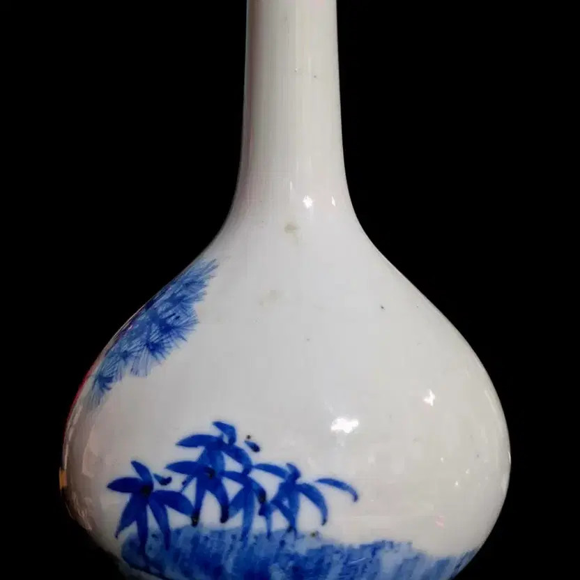 Blue Celadon Incense Burner with Sankan Samwoo Pattern - Korean Art