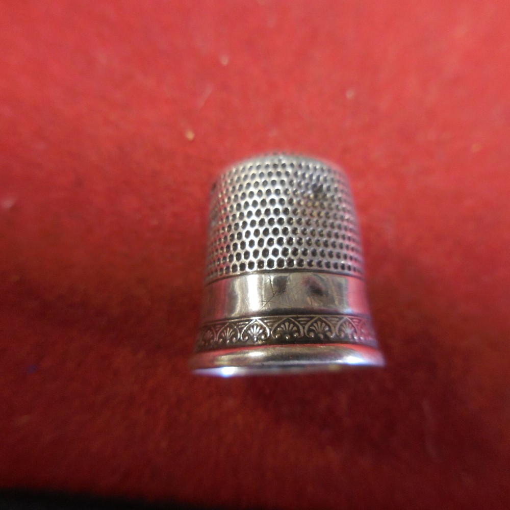 Vintage sterling silver Thimble -tested not marked #a