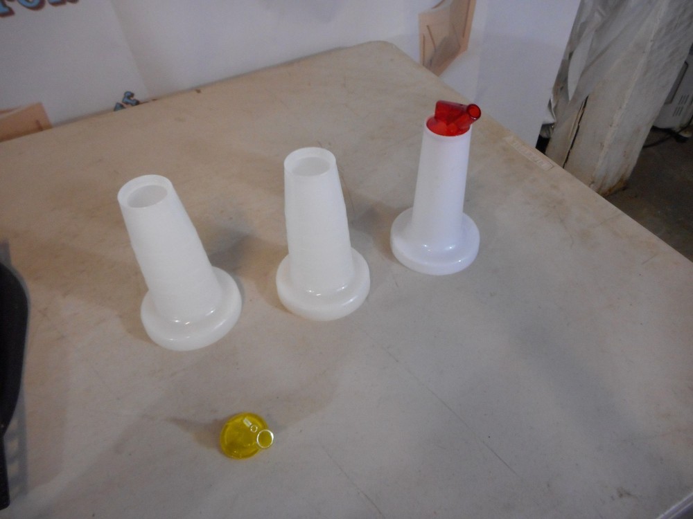 LOT OF MISC BAR/RESTAURANT ITEMS
