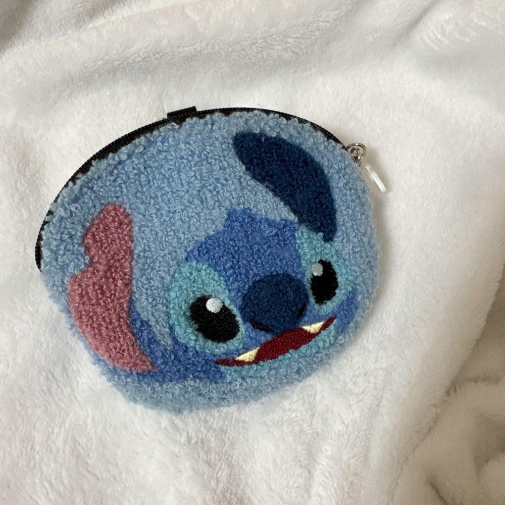 Stitch Pouch