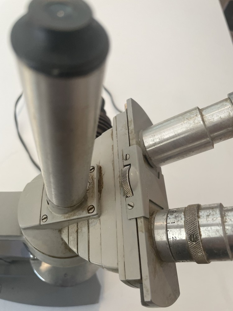 Spencer Microscope Four Lenses with light 403105