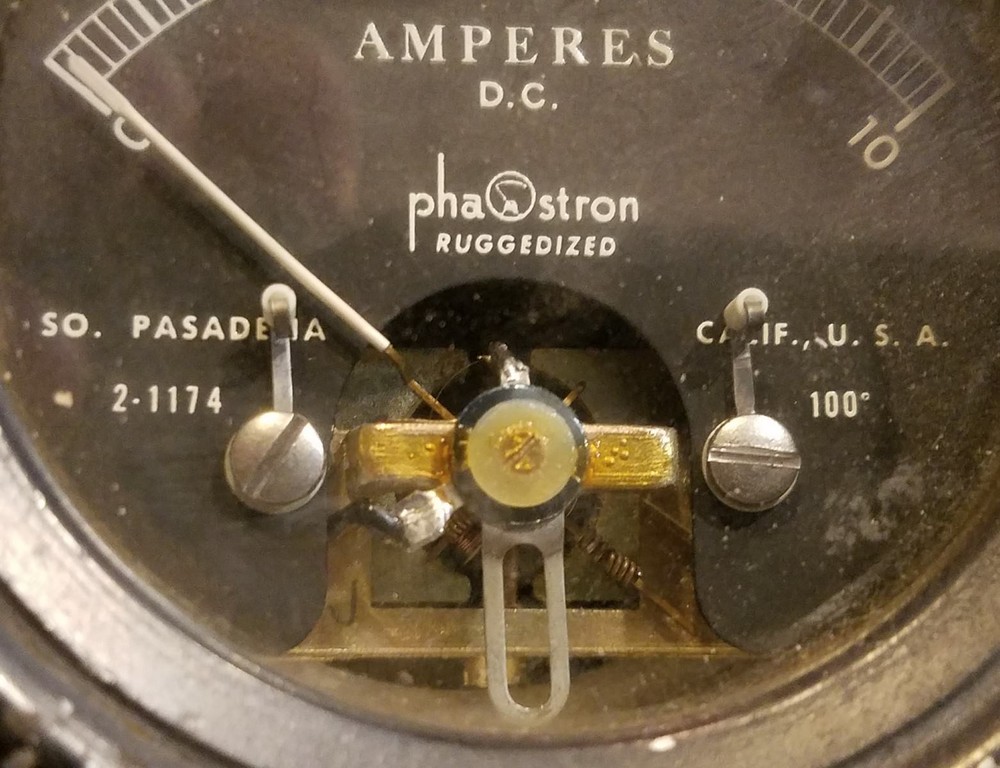 Phastron Ruggedized PANEL METER Dash Gauge AMPERES D.C. 0-10