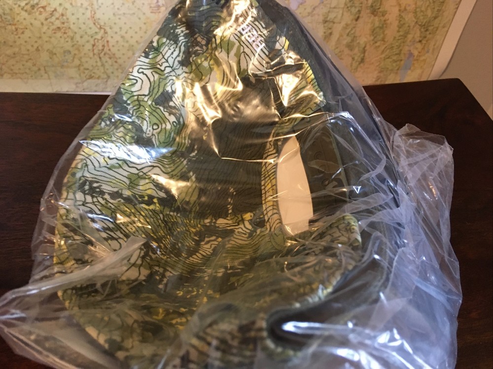 RepYourWater Topo camo hat