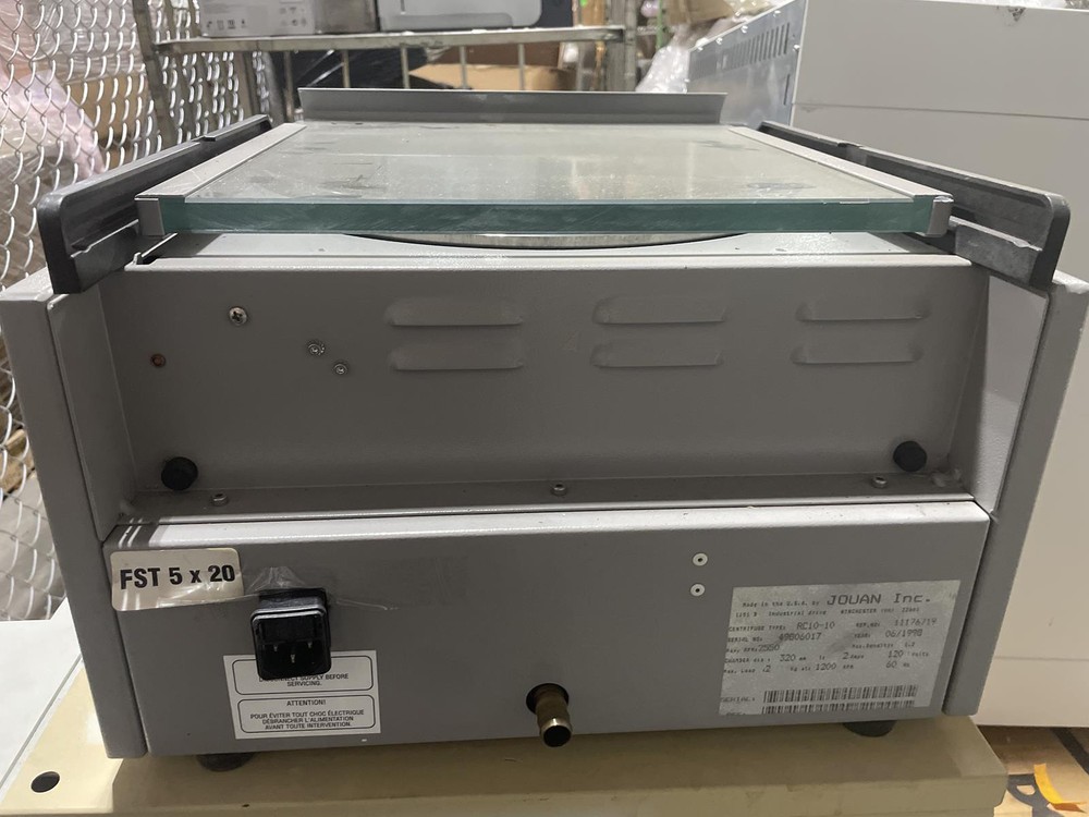 JOUAN RC 1010 CENTRIFUGE