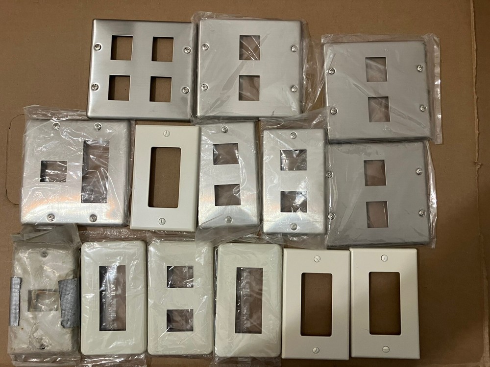 Miscellaneous Single & Dual Faceplate &  Decorator Wall Plate Lot