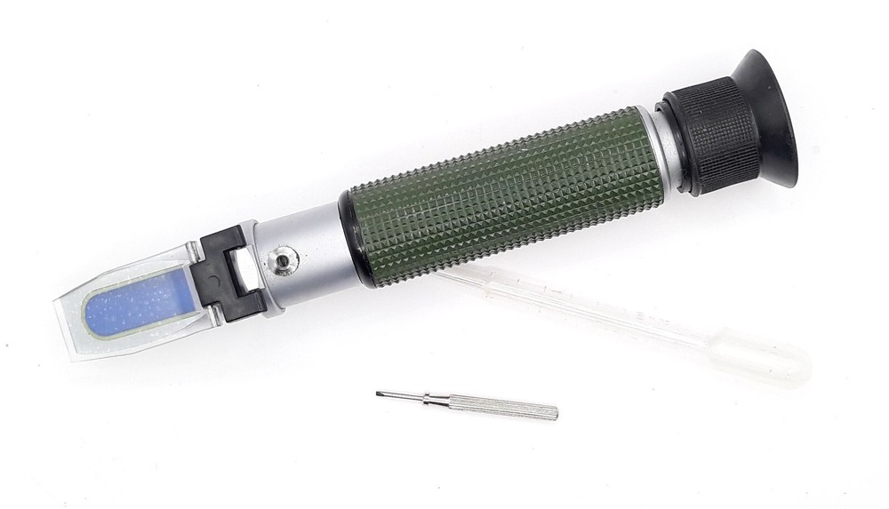 Zebra Skimmers Hand held Refractometer MT-010ATC
