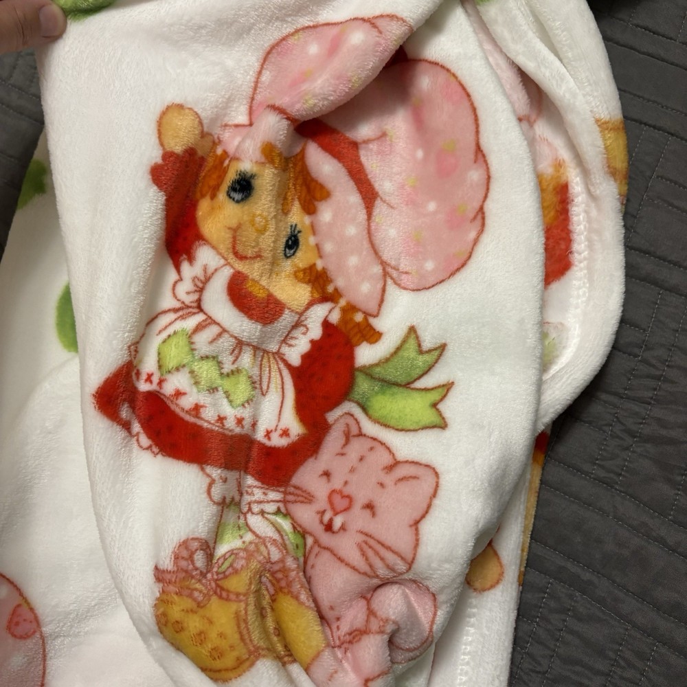 Strawberry Shortcake & Custard Throw Blanket And Pillow Bundle New