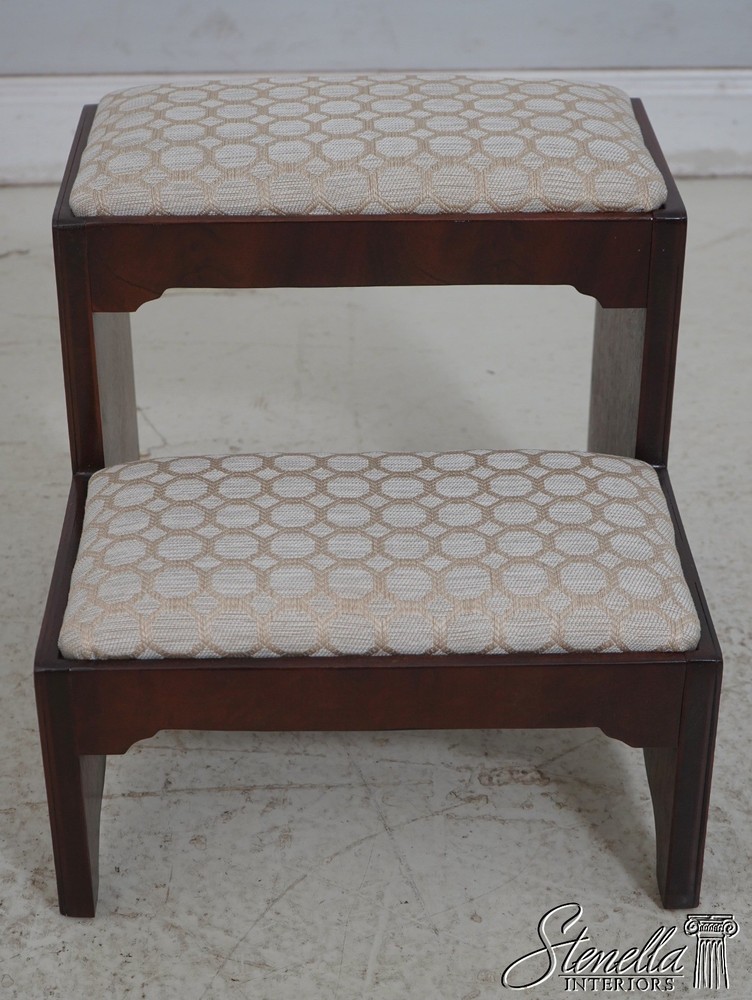 69512: Chippendale Style Mahogany Bedsteps