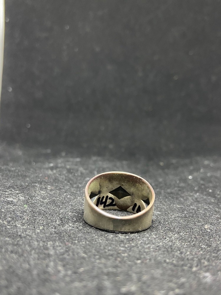 Native Navajo plain Sterling Silver Diamond Shaped band Ring Size 10.5