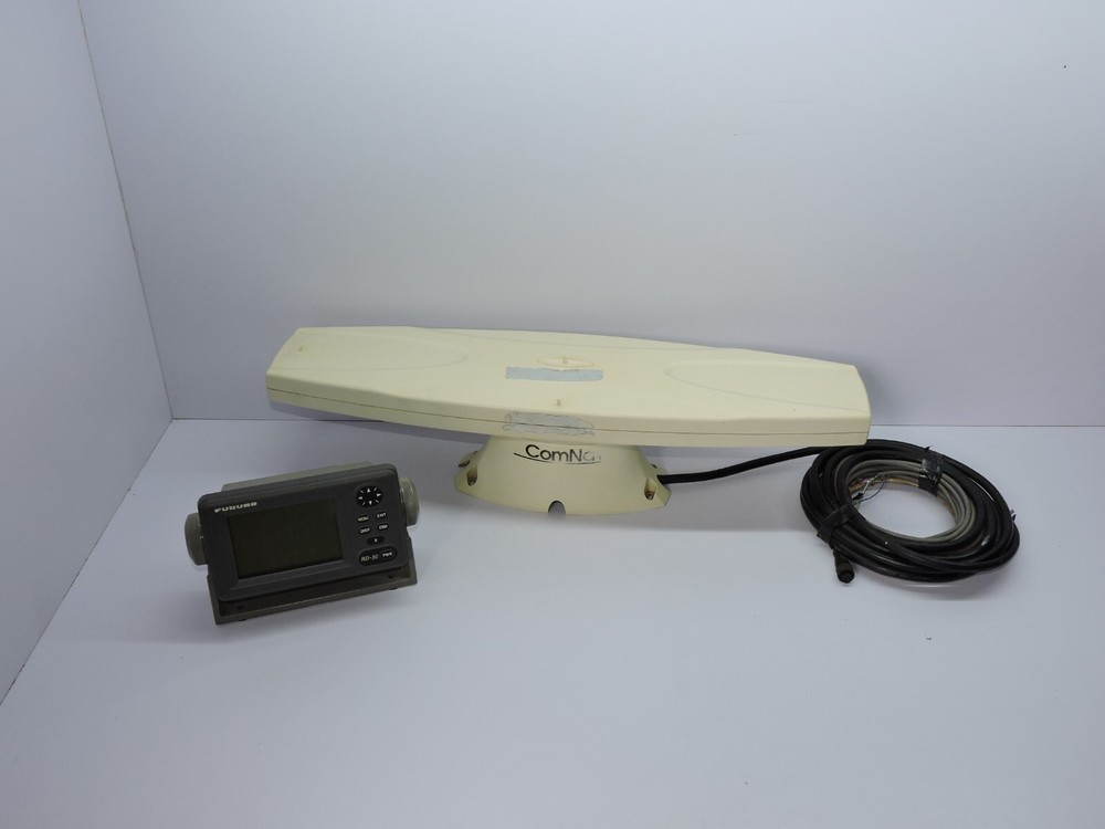COMNAV SATELLITE COMPASS ANTENNA WITH FURUNO RD 30 REMOTE DISPLAY - SET