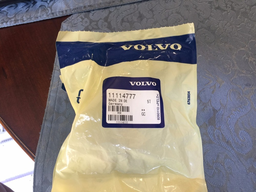 Volvo 11114777 Valve