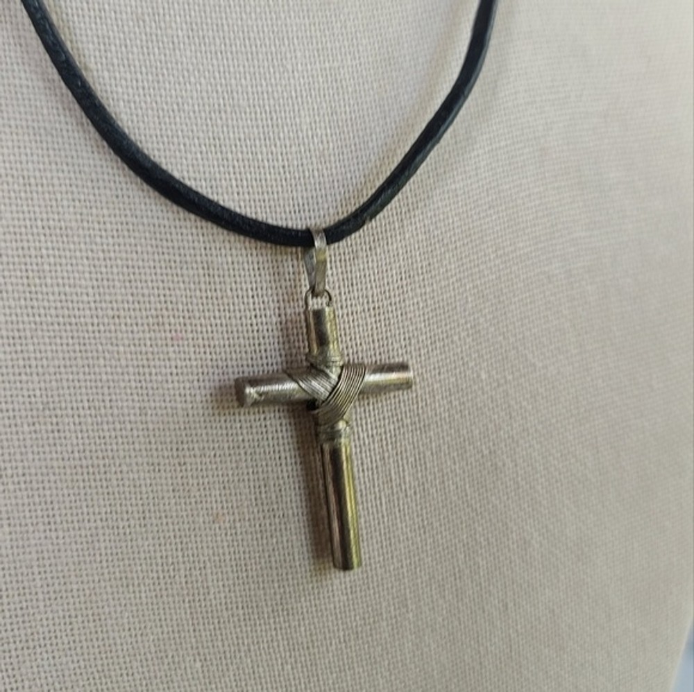 925 Wrapped Cross Pendant Necklace