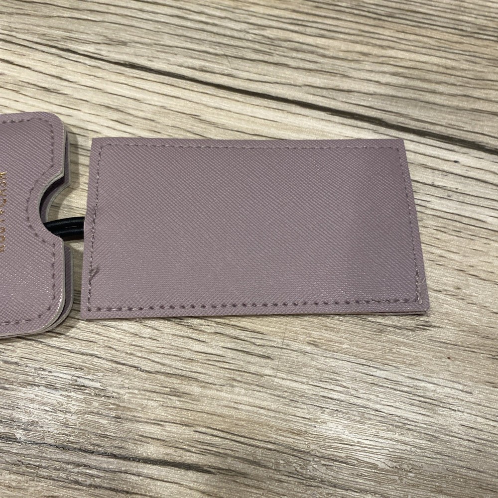 Ruby and Cash privacy luggage tag