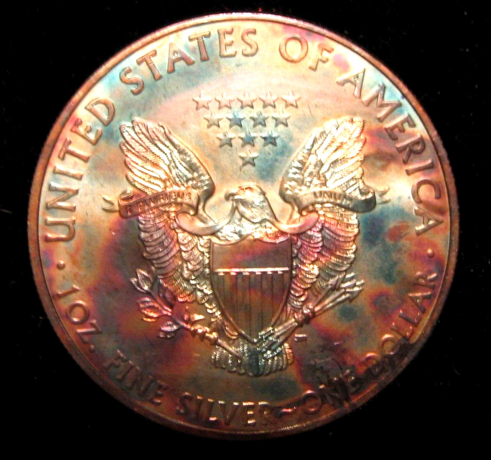 2011 AMERICAN SILVER EAGLE TONED AND UNCIRCULATED ( GREAT GIFT)