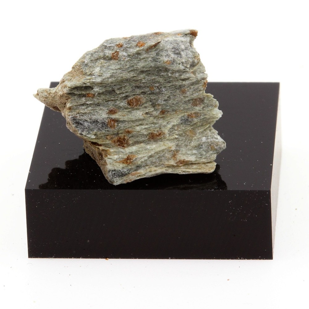 Chromitite. 25.8 cts. Estrie, Québec, Canada.
