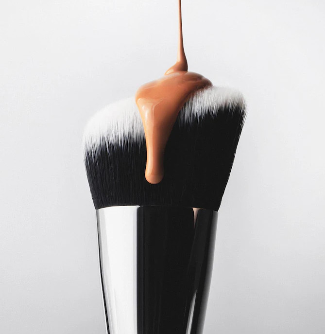 E6 Dual-Ended Eyeshadow Brush – Perfect for Precise Application