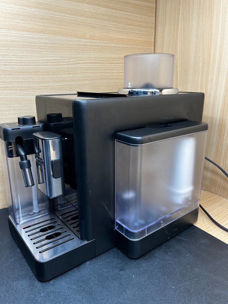 De'Longhi Rivelia Automatic Espresso Machine-Onyx Black -EXAM44055B