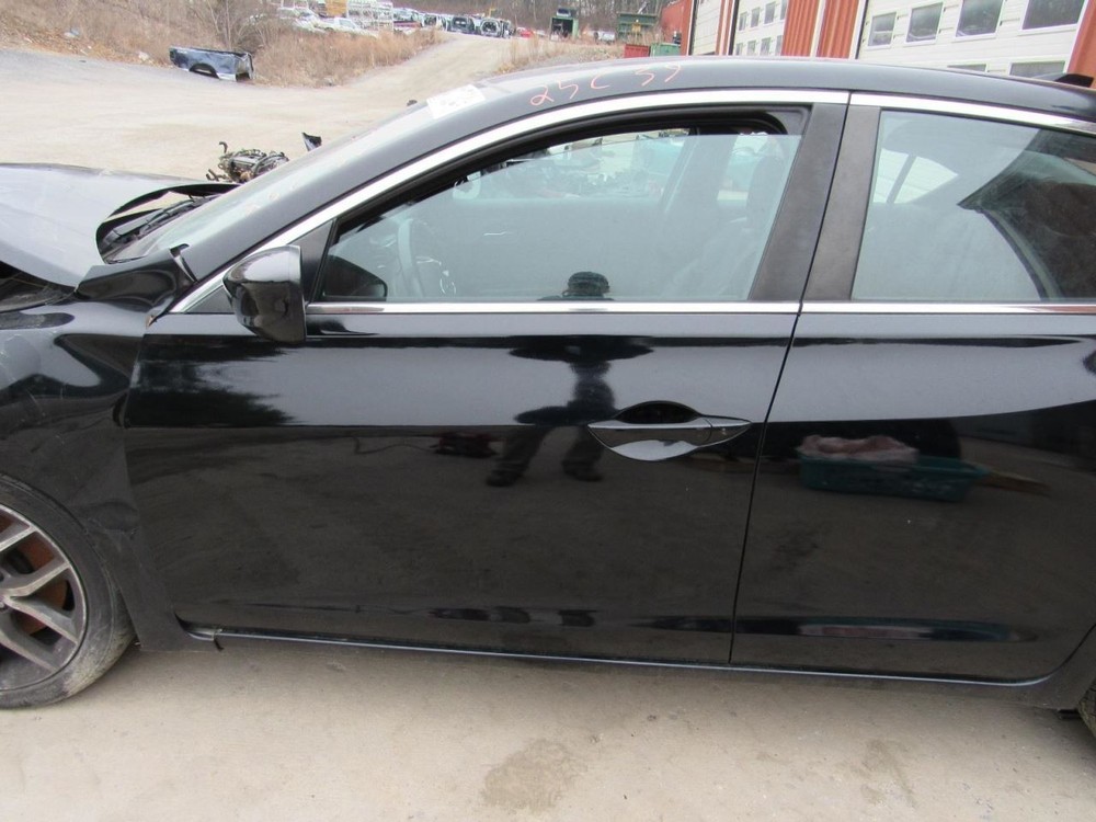 ILX 2019 Glove Box 1031943