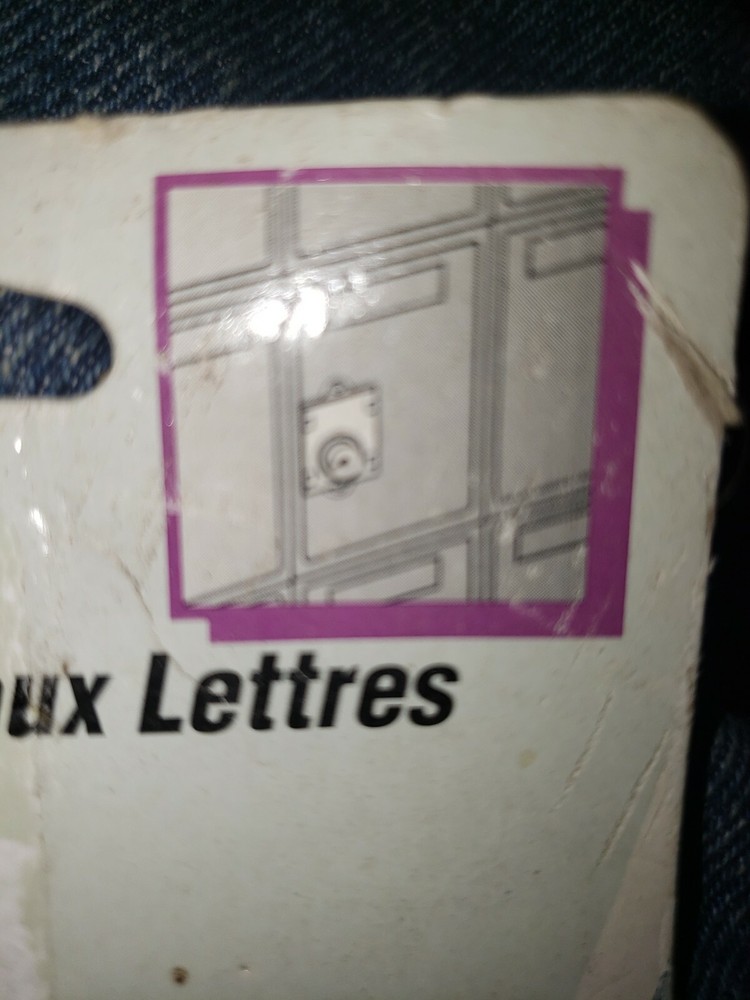 FIRST WATCH ~ MAILBOX LOCK, Model # 1319, w/ 2 Keys