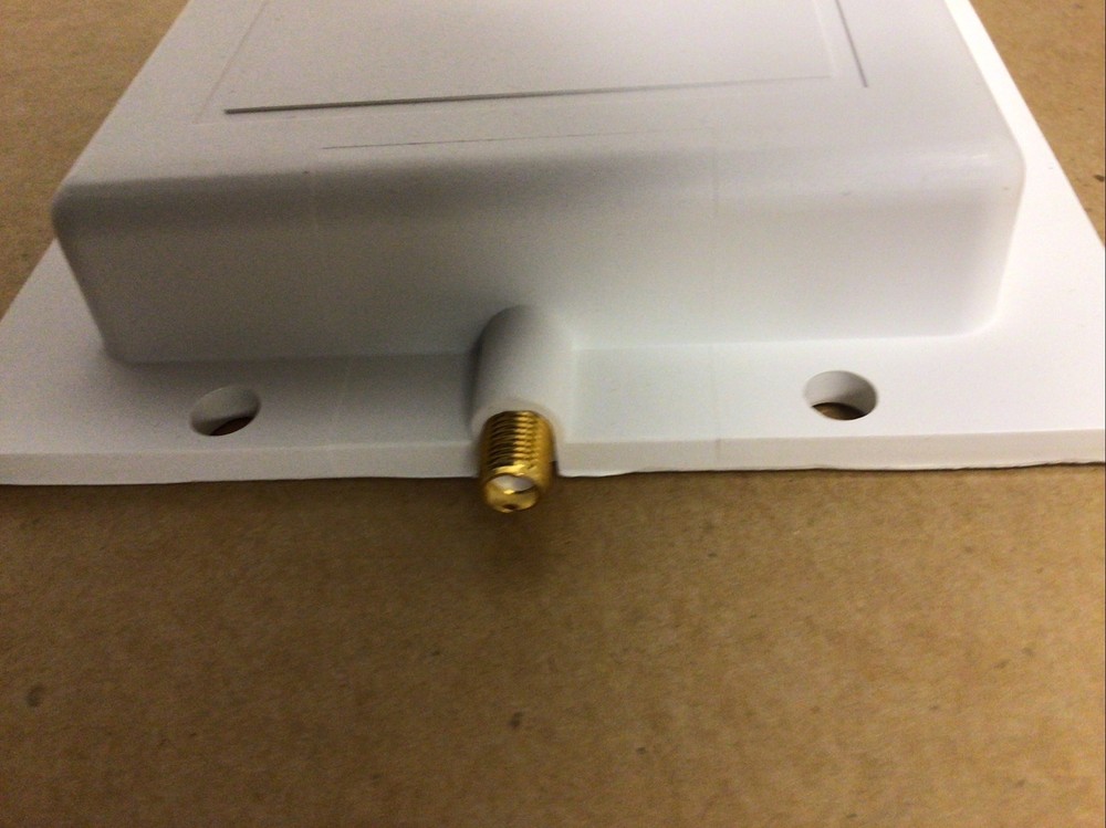 L-Comm Broad Band Patch Antenna HG5158P