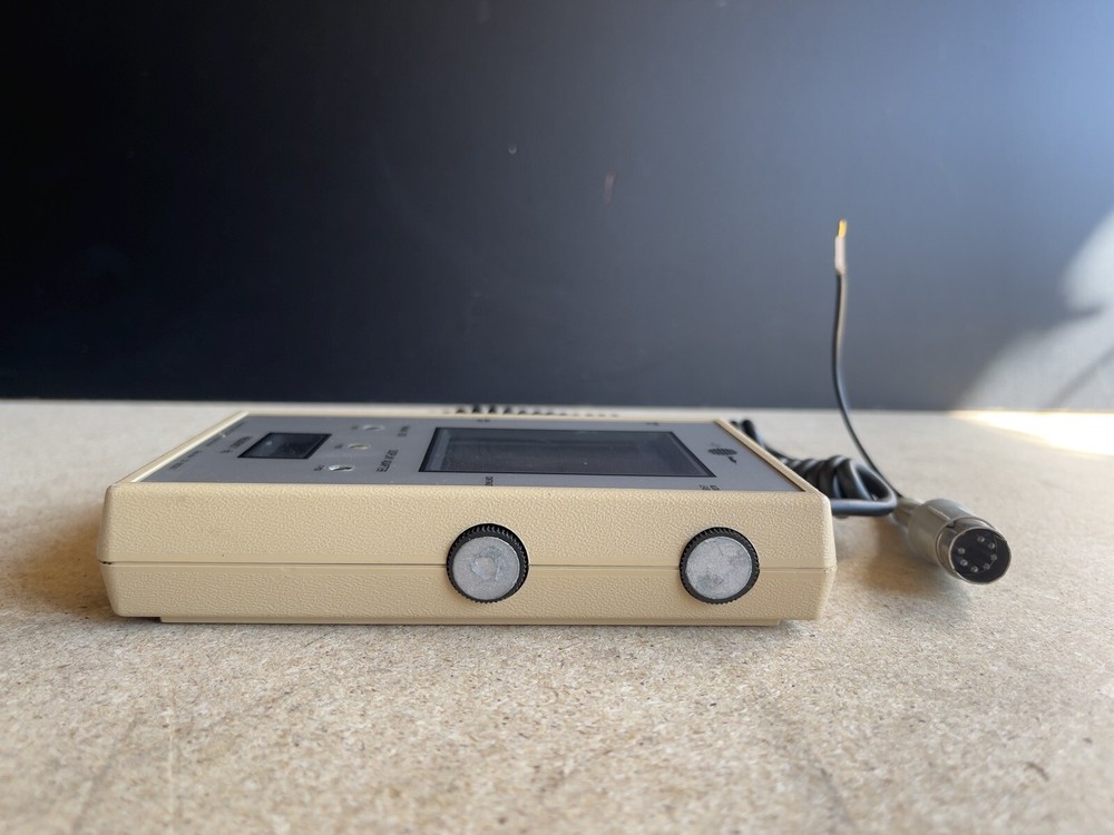 AERO SPECTRA Model 100 Display Adapter for 10A Spectrum Analyzer