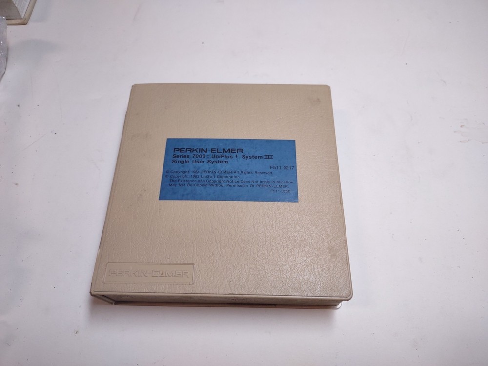 Perkin Elmer Series 7000 UniPlus + System III Floppy 12 disc Software Set + case