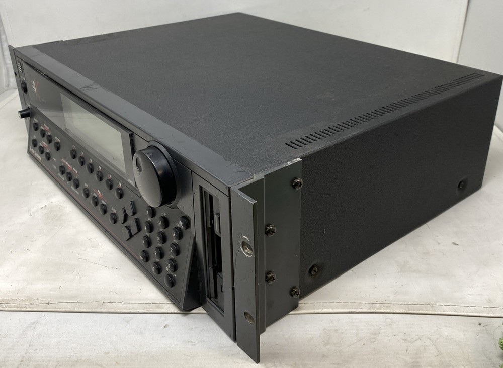 E-mu Systems E4X Turbo Model 6801/6820 Emulator Sampler *READ*