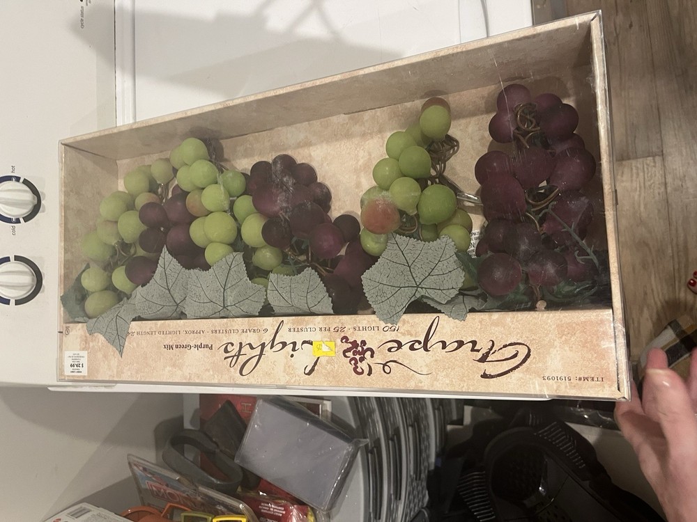 Vintage Grape Cluster String Lights